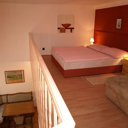 Hotel Liechtenstein Apartments II-2