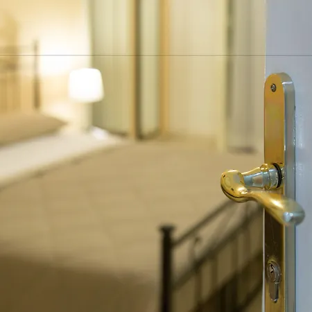 Catania Inn Rooms-2