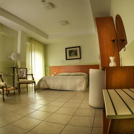Tourist Hotel-2
