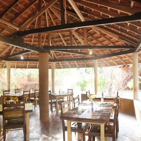 Arugam Bay Surfing Resort-3