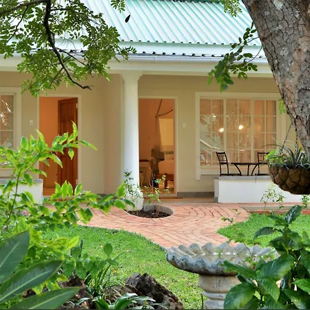 Batonka Guest Lodge-2