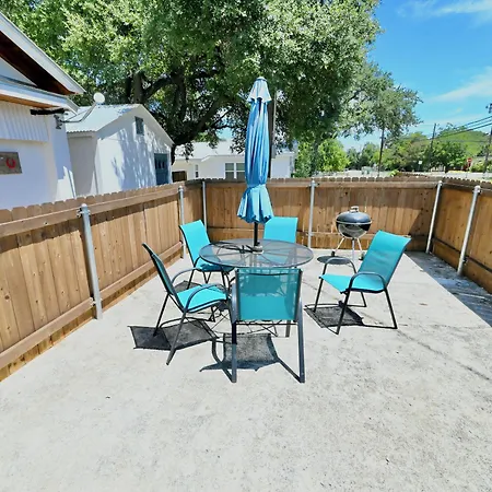 Blanco County Inn & Guesthouses-2