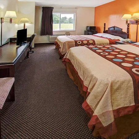 Super 8 By Wyndham Heath/Newark-2