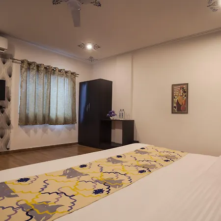 Tripli Hotels Arunoday Palace-2