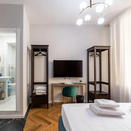 Room Eleven-2