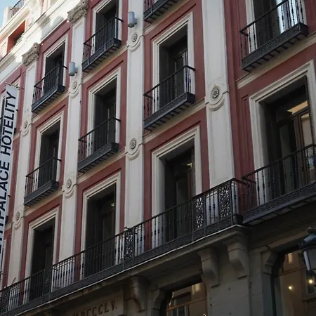 Petit Palace Puerta Del Sol-3