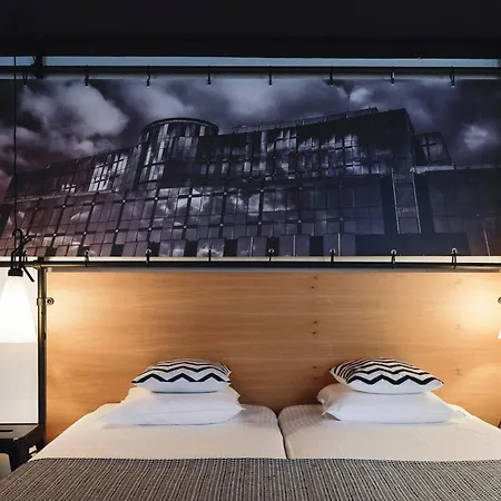 Zoom Hotel-3