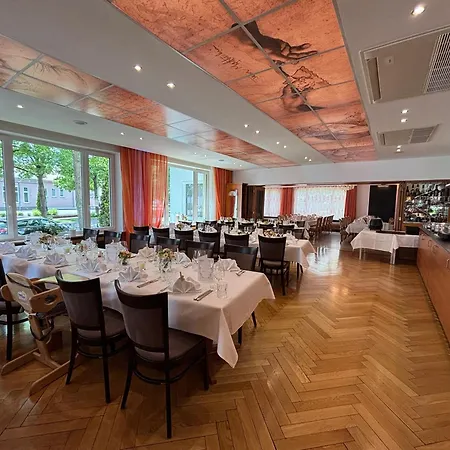 Hotel Restaurant Thum-3