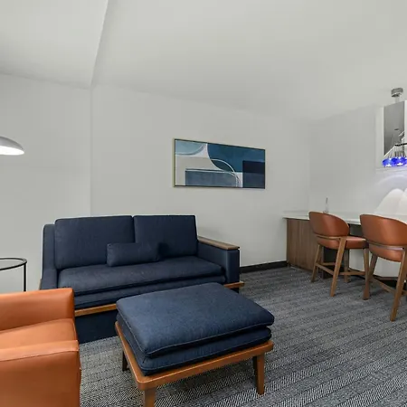 Courtyard By Marriott Oxford-2