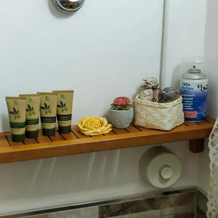 All'Ombra Del Cupolone Guest House-2