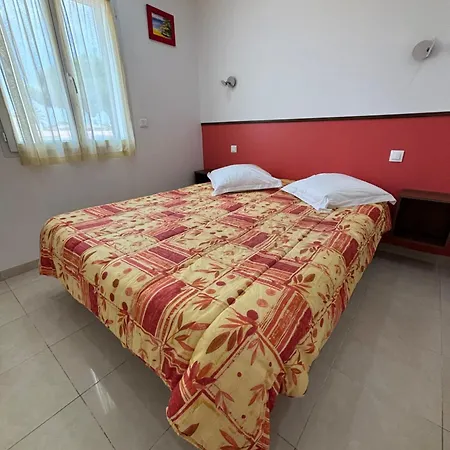 Hotel Myriam Vias Plage-3