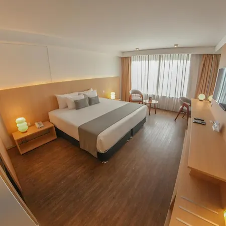 Dazzler By Wyndham Lima Miraflores-2