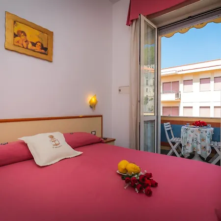 Meublè Casa Mannini Rooms-2