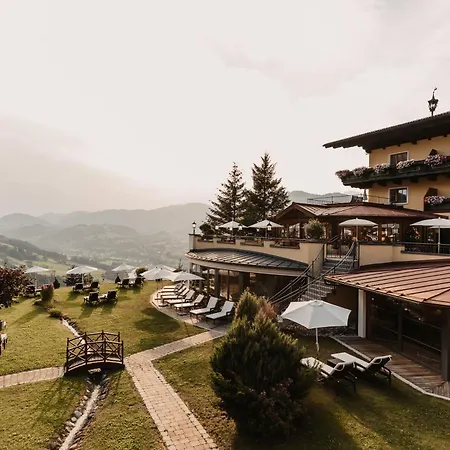 Gut Berg Naturhotel-2