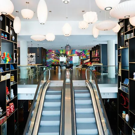 Citizenm Paris La Defense-2