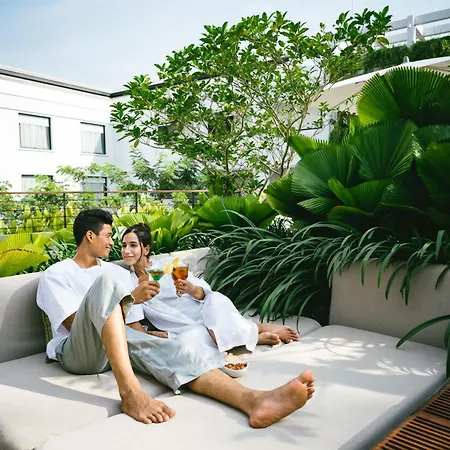Treeline Urban Resort-3
