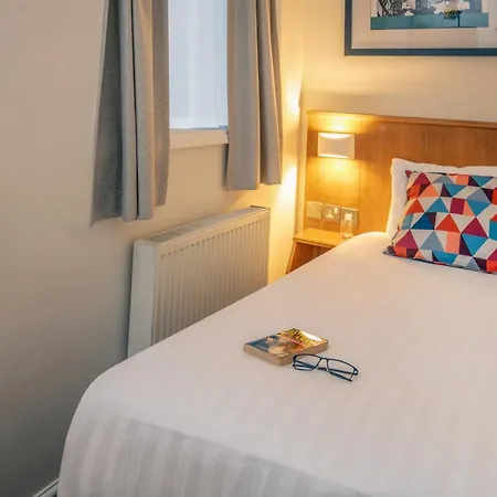 Queensway Hotel, Sure Hotel Collection By Best Western-3