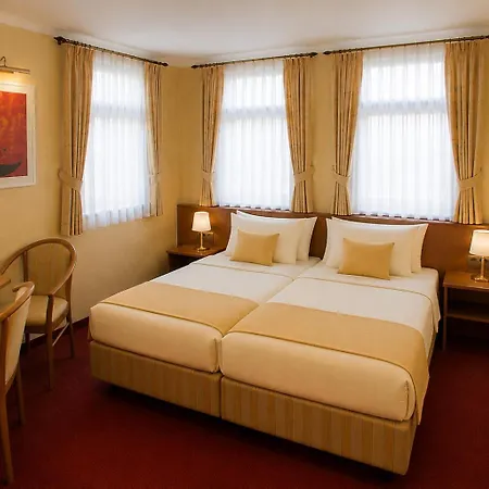 Hotel Altes Rathaus-3