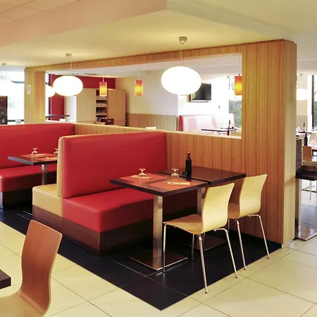ibis Saintes-3