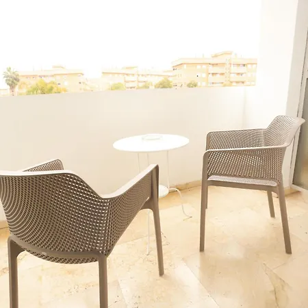 Hotel Oasis Con Parking Incluido-3