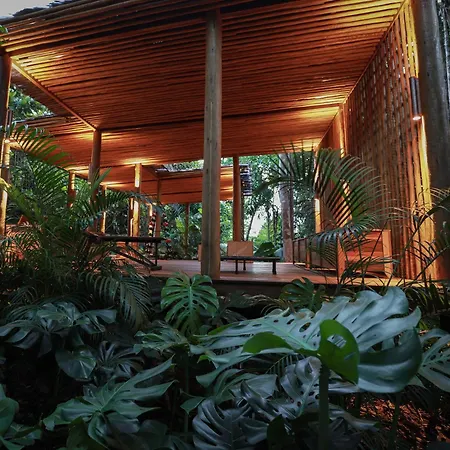 Barracuda Hotel & Villas-2