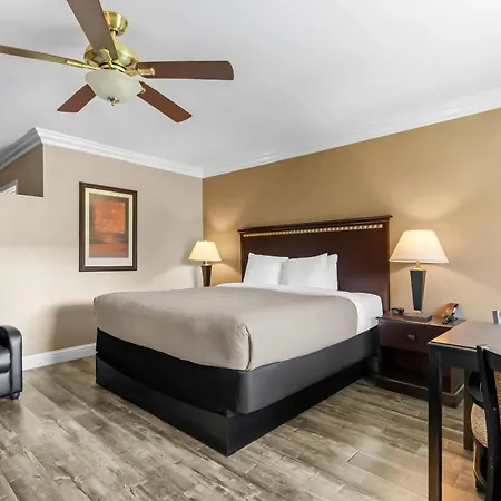 Quality Inn & Suites Santa Maria-2
