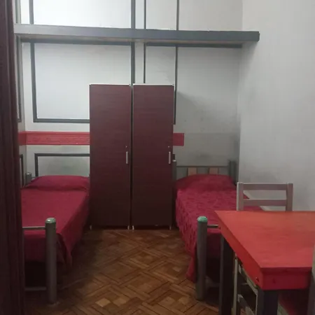 Tinta Roja Residencia Estudiantil-2