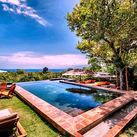 Nakabalo Guesthouse & Restaurant-3