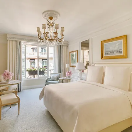 Four Seasons Hotel George V Paris-3