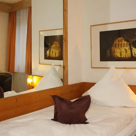 Hotel Die Tanne-3