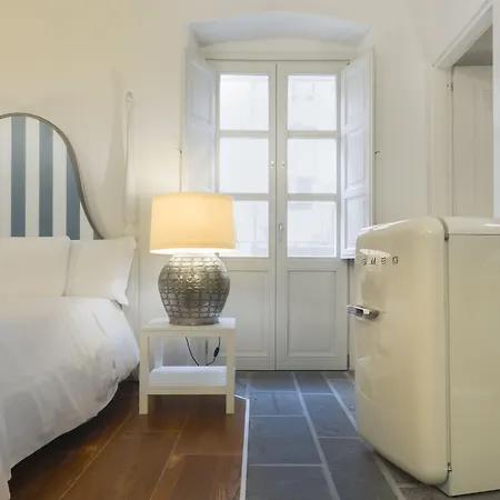 Cagliari Marina Harbour Guest house&Lounge-2