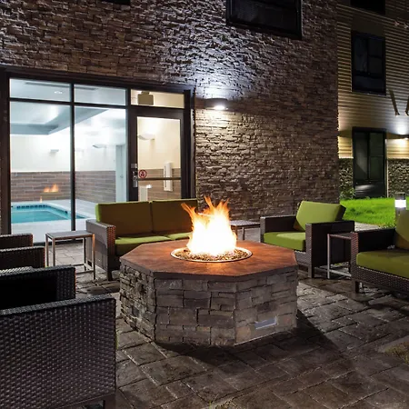 Fairfield Inn & Suites By Marriott Canton-2
