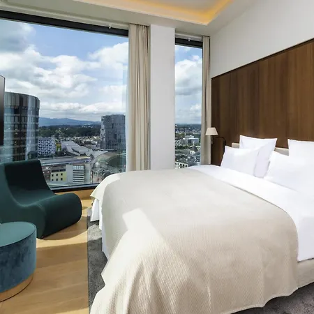 Moevenpick Hotel Basel-2