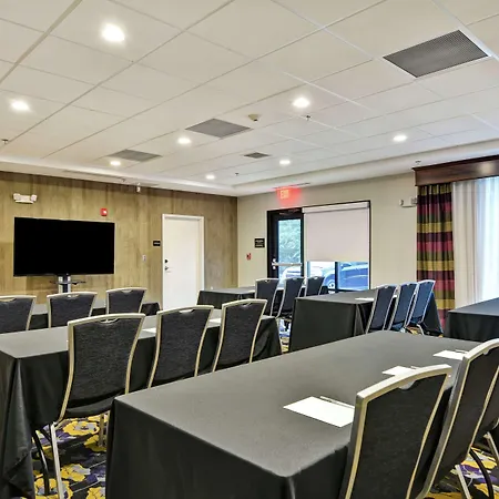 Hampton Inn Suites Ashland, Ohio-3