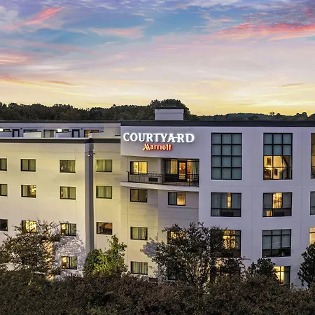 Courtyard By Marriott Oxford-2