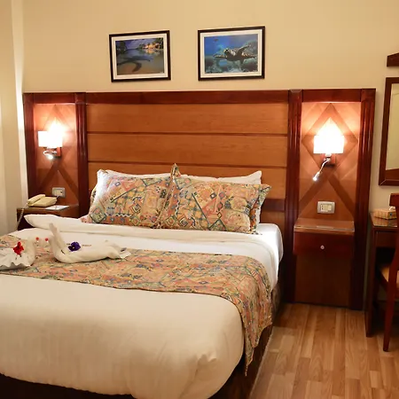 Comfort Hotel Suites-2