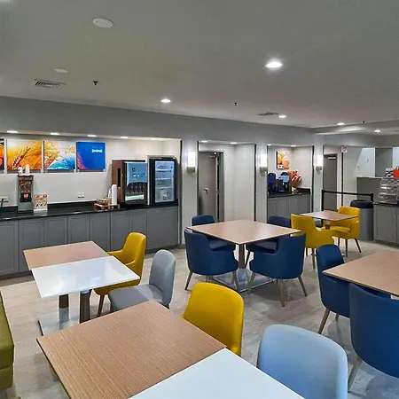 Comfort Suites Mobile-South Alabama University Area-2