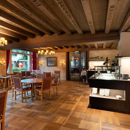 Hotel Krebs Interlaken-3