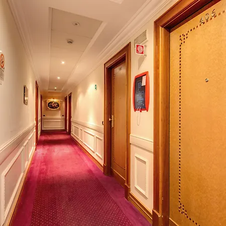 Pinewood Hotel Rome-2