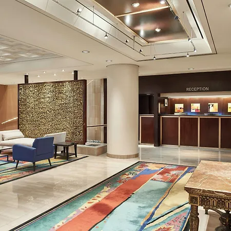 Metropolitan Hotel Vancouver-3