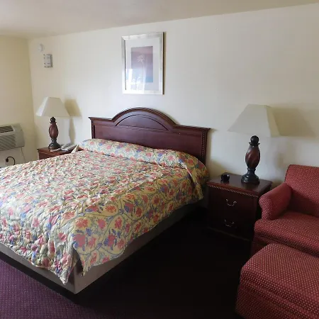 Auburn Motel-3