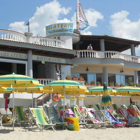 Villaggio Albergo Da Ciccio Sul Mare-2