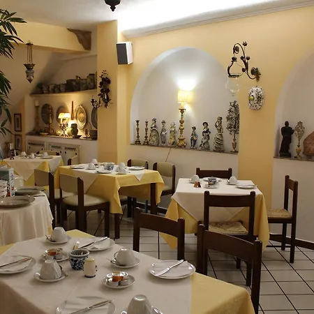 Hotel Villa Mora-3