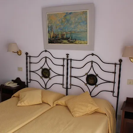Hotel Villa Mora-2