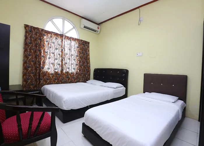 Oyo 89819 Raz Hotel Kelulut