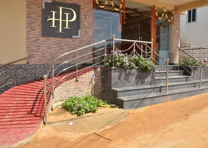 Hotel Panchavarnaa