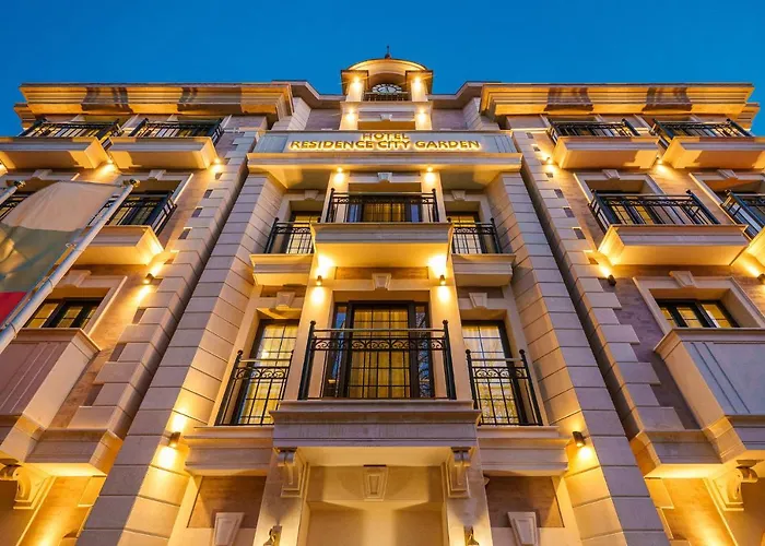 Residence City Garden - Certificate Of Excellence Top 10 Best Five-Stars City Hotels For 2024 Awarded By Htif