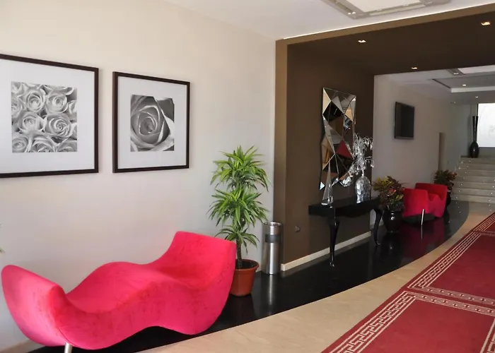 Hotel Omeya