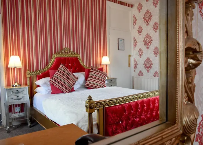The Hotel Commodore