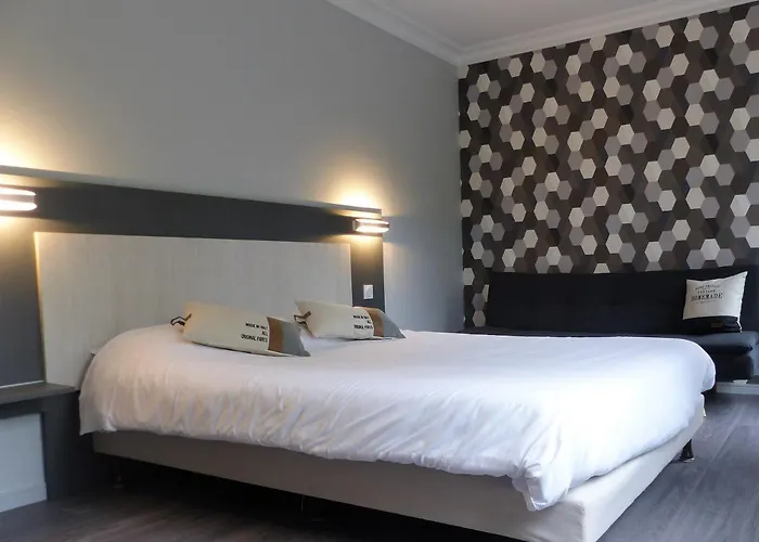 Hotel Pont De Senard